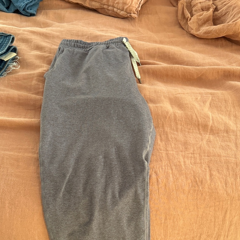 Vuori Gray Leggings